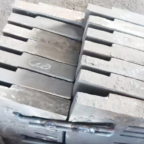 ������r��